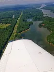 Mayo Lake Lower Unit Highend, Clean, Updated - Homestays