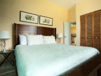 Casa Del Mar Beachfront House on quiet beach, surf out front, tidepools for kids 阿瓜達酒店