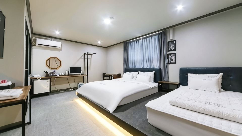 The Sharp Hotel