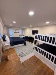 The Ultimate NYC Group Getaway. Sleeps 10 in Hoboken - ห้องครัว