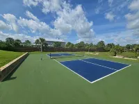 Castle, 2 Mstrs, Pvt Pickleball, Htd Pool/Spa, Mini-Golf, Fish, Dock, Ping Pong - 4つ星