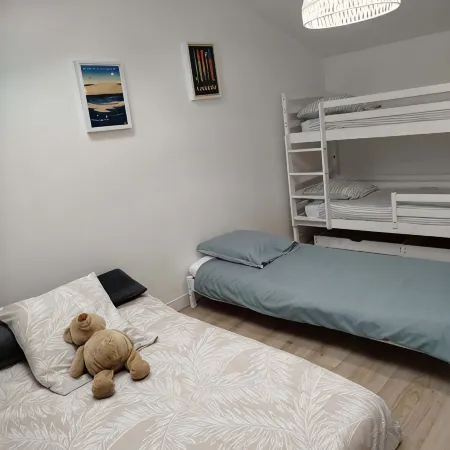 Apartment with your head in the trees, 50m from the lake - Hourtin Port
