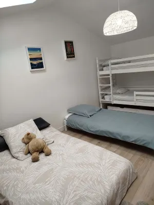 Apartment with your head in the trees, 50m from the lake - Hourtin Port - Wifi
