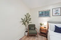 Oasis in ATL- 3BR/2BA Lux Serene Bungalow w/ Gorgeous Private Backyard and Pool