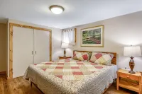 The Chalet Getaway - Hytter
