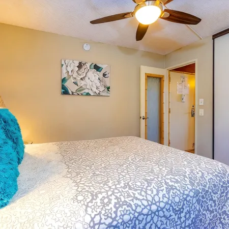Beautifully upgraded condo in Maui Vista steps from world class beaches.