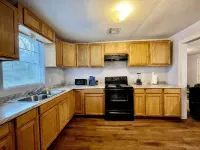 Amazingly clean, unique and spacious 4 Bedroom home near Casinos - Bungalows
