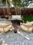Anchors Away Inn 2 Br Apt 1 min walk to the Beach King & Queen - Wifi