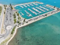Harbor Village with resort amenities & unobstructed lake views (lake 3 min walk) - 무료 와이파이