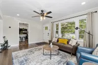 3Br Near Swamp Rabbit Trail • Fenced Yard • Pet-Friendly • 7 Min to Downtown - 3-Star