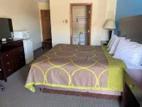 Amerivu Inn & Suites - Parkplatz