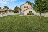 Bancroft House-6 Bdrms -3 King Beds-11 Beds-Spacious and Updated - 방갈로