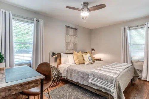 Bit o' Raleigh Bungalow, 6 min drive to downtown - Wifi