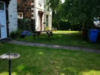 Beautiful Large 1 kingsized bed fully furnished apartment. Hotels near Glasgow Prestwick Airport