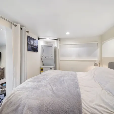 New 1-Bdrm Apartment Suite - Pet-Friendly Cozy Mountain Escape Near Trail & Lake