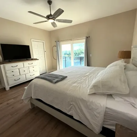 Brand new riverfront luxurious townhome with Interior designer finishes.