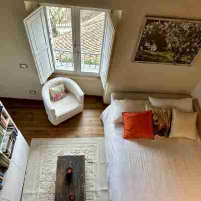 Milva's Nest with free parking Rooms