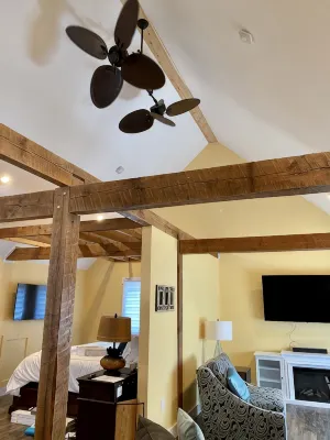 Ellie's Loft brand new downtown Nashville, IN! - 4-stjärniga