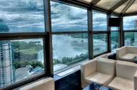 Hilton Niagara Falls/ Fallsview Hotel and Suites - Quầy Bar