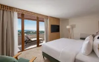 FЮNF LUXURY RESORT & SPA ANAPA MIRACLEON - Boutique