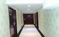 Yiju Hotel (Bazhong City Square Bus Terminal Area) - 2 stjerner