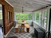 Lake Leelenau Waterfront Cottage-Close to Traverse City, Fishtown & Suttons Bay - 4 stelle