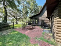 Lakefront Cabin in Ocala Forest – Near Springs, Shops, Pet Friendly Getaway - Chalets