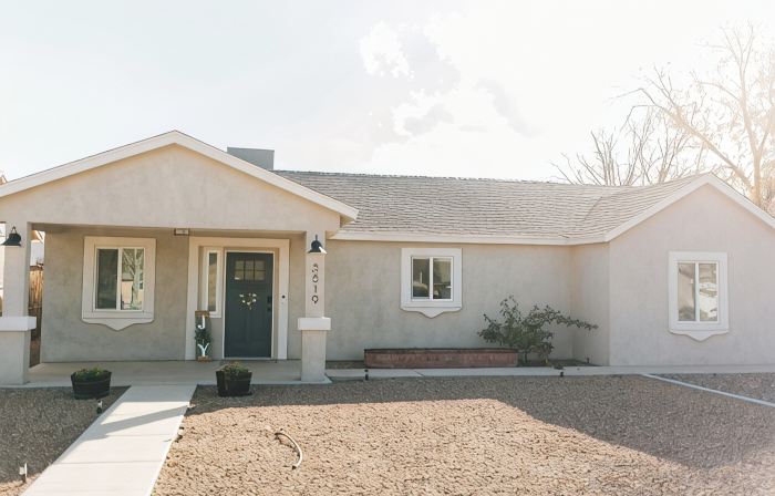 Pet & Family Friendly 3 Bedroom Home in Heart of Thatcher