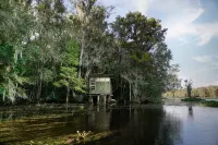 Relax on a Beautiful River in a Natural Florida Setting - balcony