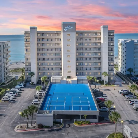 Beautiful Orange Beach Escape! Perfect 5-Star Beachfront on Gulf of America!