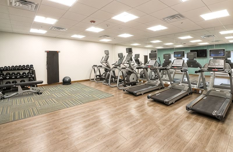 Holiday Inn Express & Suites Auburn by IHG photo 2