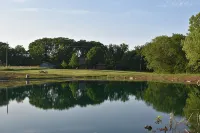 Rut & Strut Ranch - 35 minutes from Mark Twain Lake! Quiet Cabin in the woods - Wifi