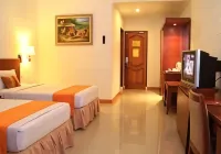 Hotel Mega Lestari Balikpapan - Kolam Renang