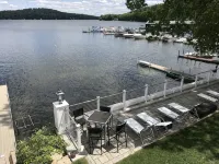 Waterfront Lake Winnipesaukee Luxury Family House with  Private Water-Dock+ More - Wifi