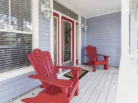 Quiet Cottage; Close to Beach, Pool & Shopping - 2-Star