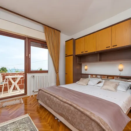 PENDO 3 apartment with 4 bedrooms, sea view, close to beaches and Dubrovnik