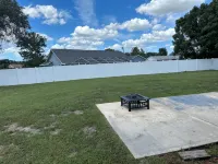 Adventure Coast: 4/2, Near Spring and Beach, Big Yard, Fenced - Boutique