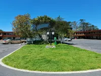 North Coast Inn - parking
