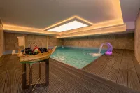 The Conforium Hotel Van - 5-Star