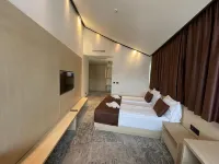 Hotel Boss - Romantic