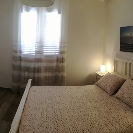 Seaside house with private garden