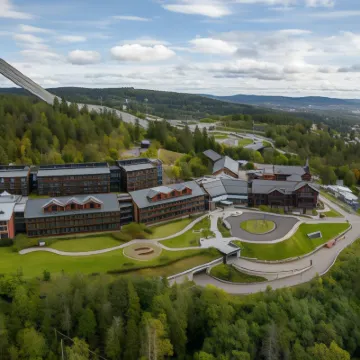 Scandic Holmenkollen Park Hotels near CIENS