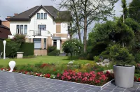 Hotel la Roseraie Hotels in Jette