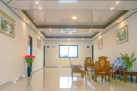 Joyful Hotel Hotels in Parit