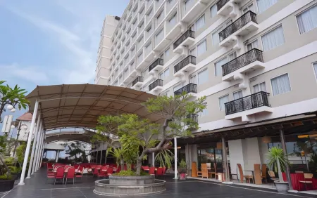 The Rich Jogja Hotel Отели в г. Sleman Regency