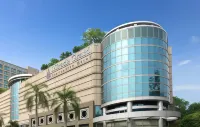 Miracle Grand Convention Hotel Hôtels à proximité de la Don Muang Railway Station