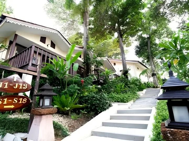 Chang Cliff Resort