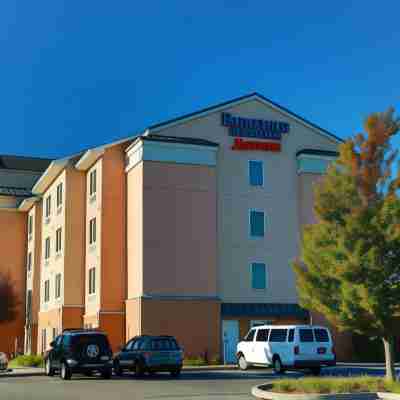 Fairfield Inn & Suites Morgantown Hotel Exterior