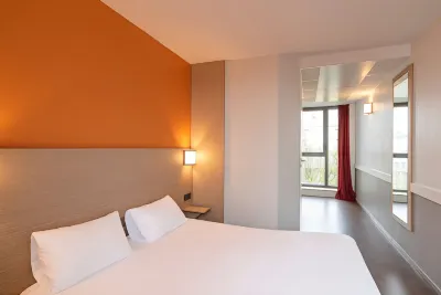 Hôtel Première Classe Hôtels à proximité de : Auchan Hypermarché Montivilliers