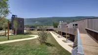 Vacancéole - le Village des Oiseaux Hotels in Bellegarde-sur-Valserine